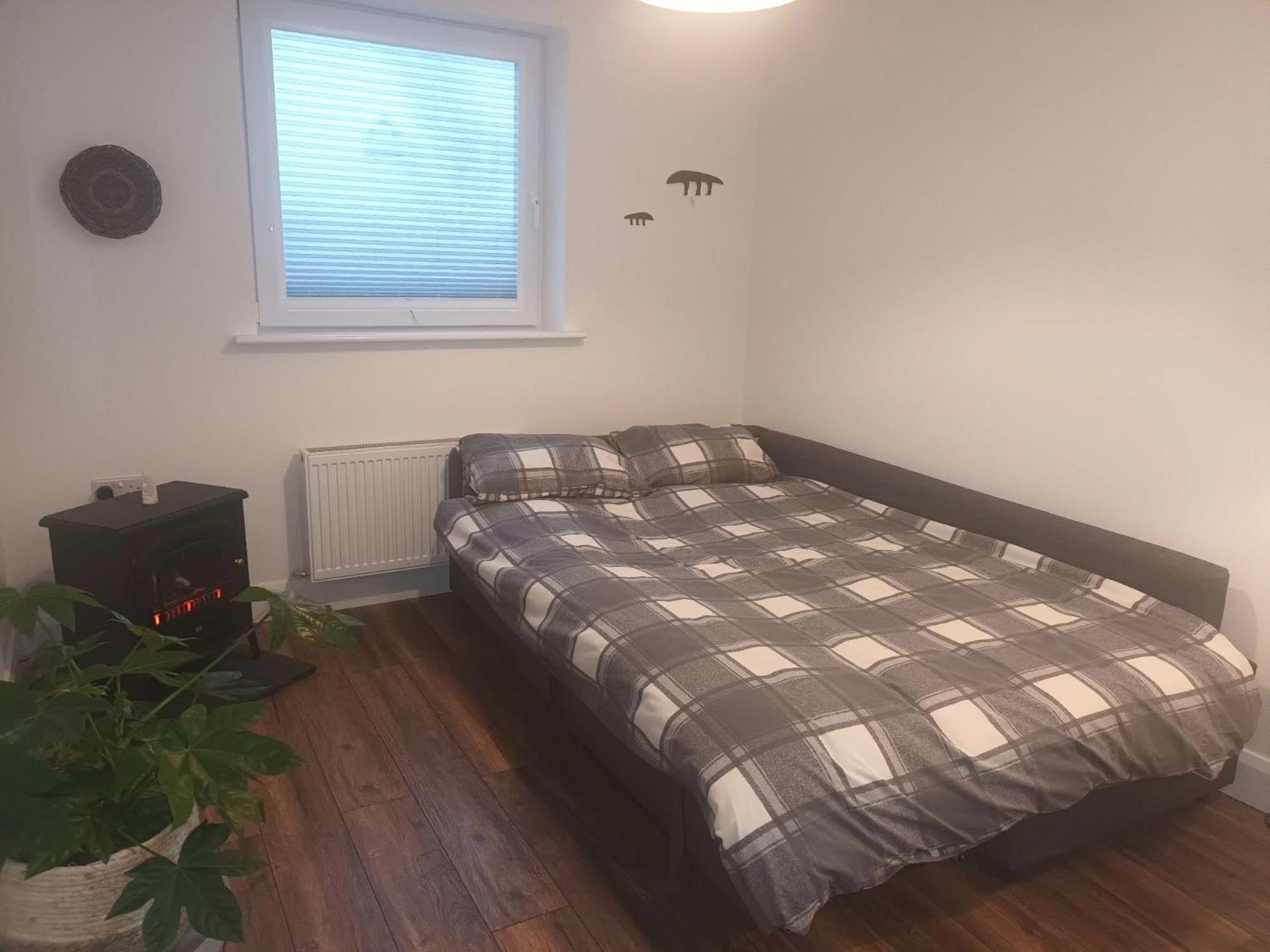 Connemara Lake View Apartment Camus Eighter Ngoại thất bức ảnh